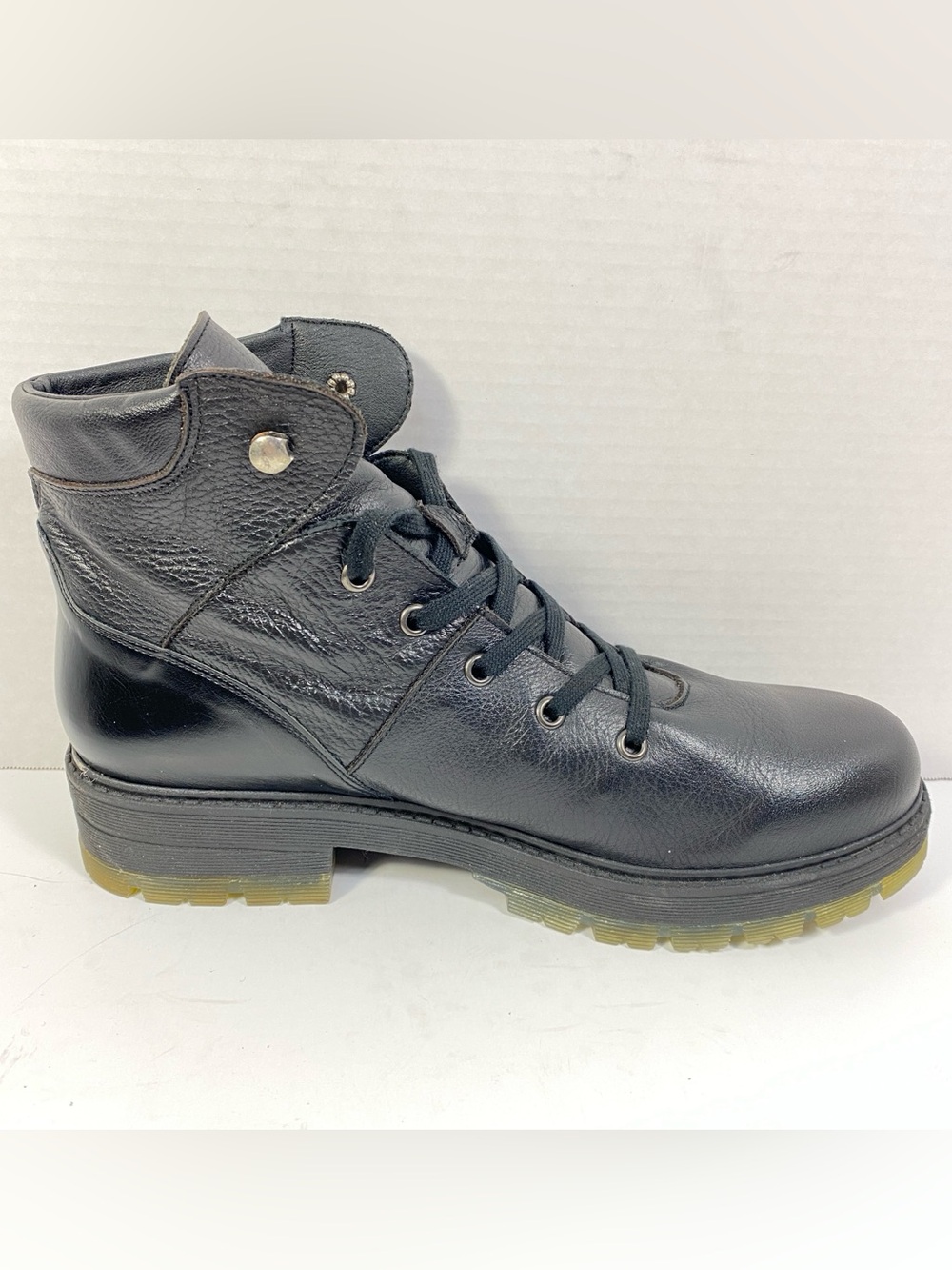 AVELLINI Made in Spain Black Leather Combat Ankle Boots Women’s Sz EU 41/US 10